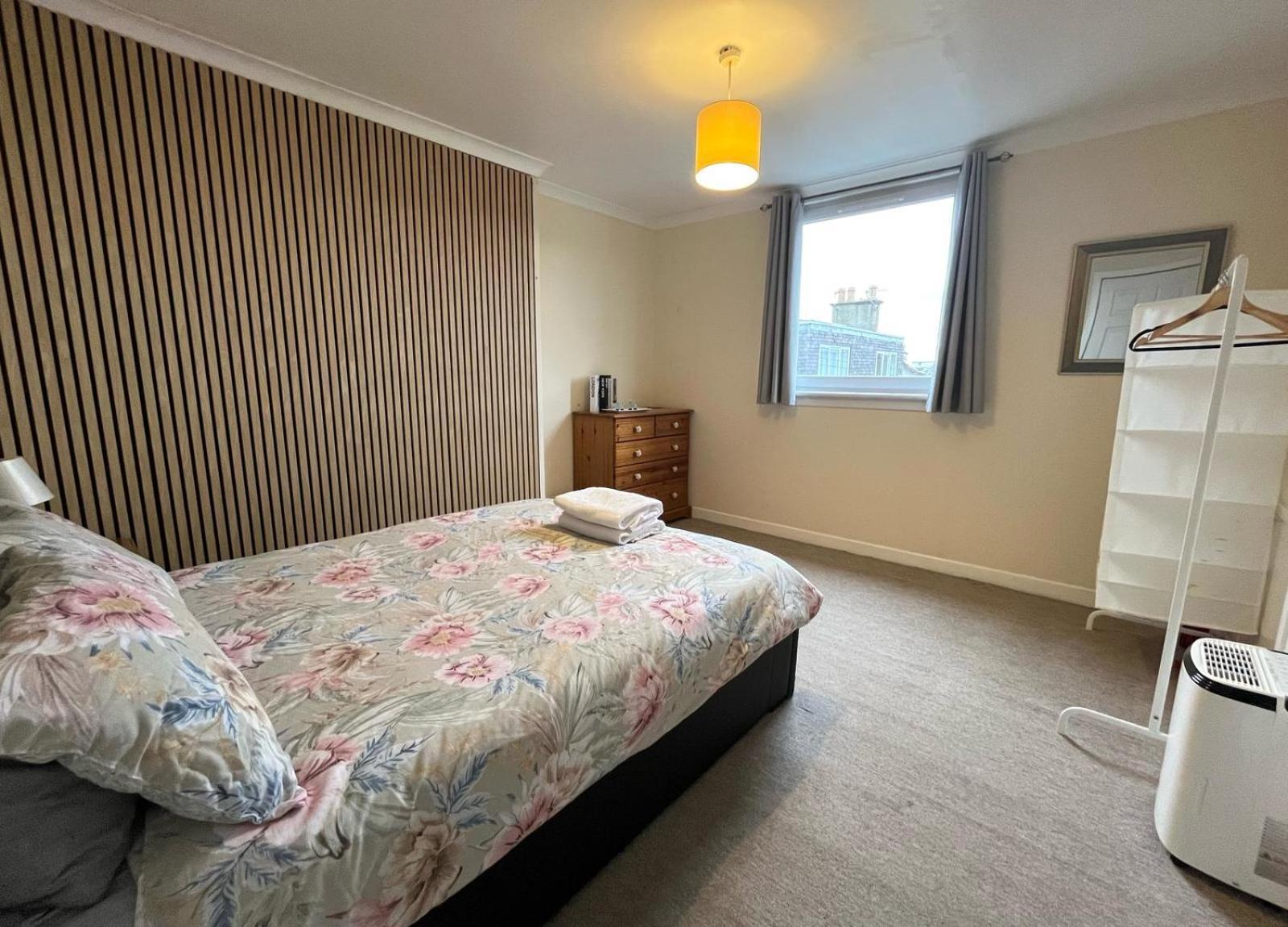 Large 2 Floor Near & Train And Golf Courses Methil