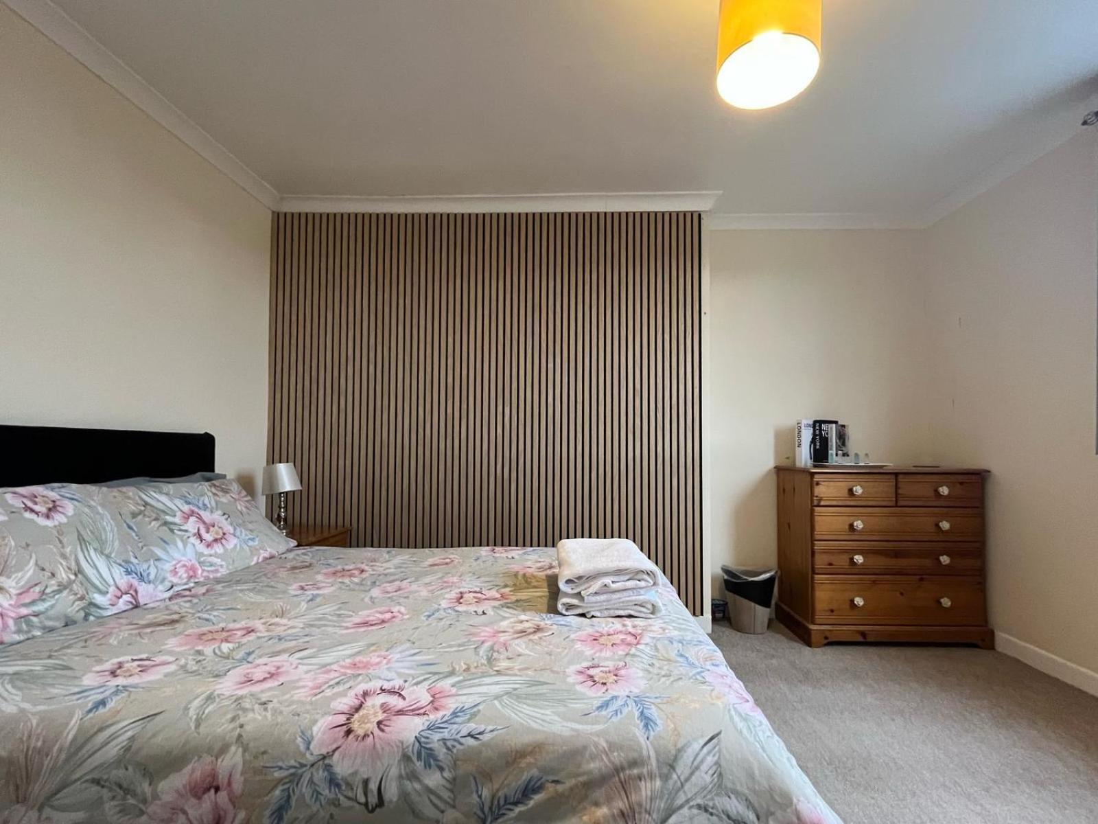 Apartment Large 2 Floor Near & Train And Golf Courses
