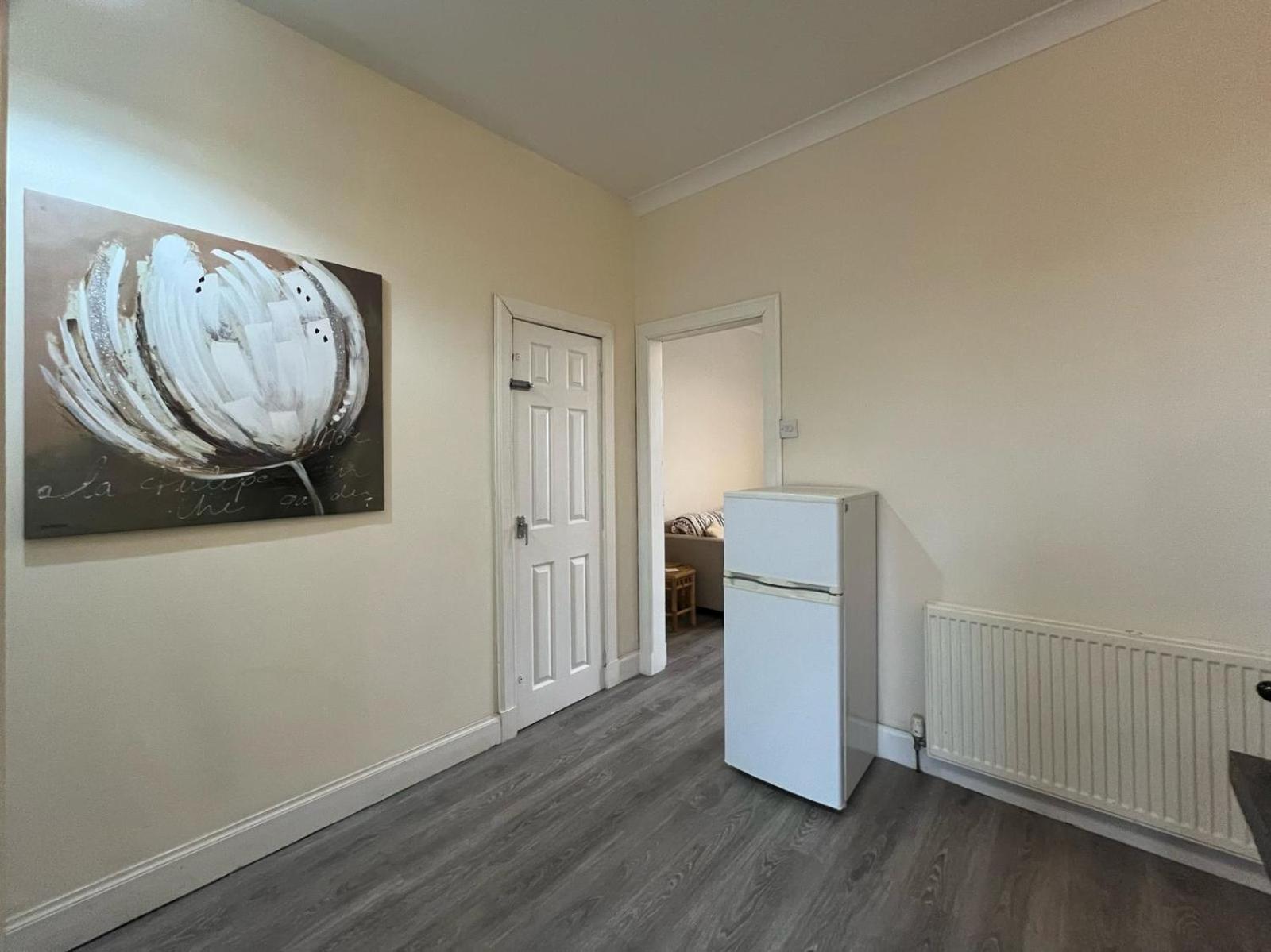 Apartment Large 2 Floor Near & Train And Golf Courses
